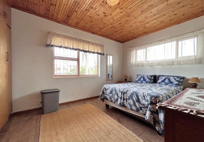 4 Bedroom Property for Sale in Wavecrest Eastern Cape